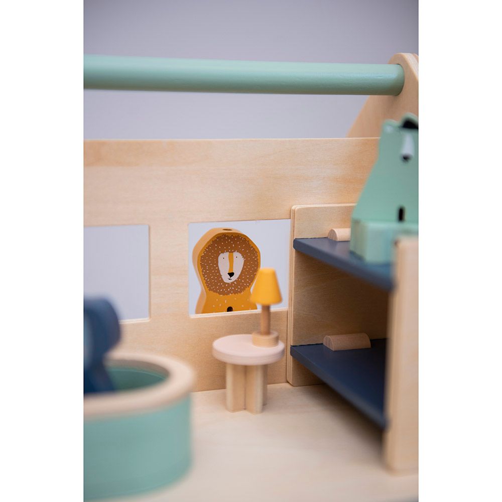 Trixie - Wooden Play House With Accessories