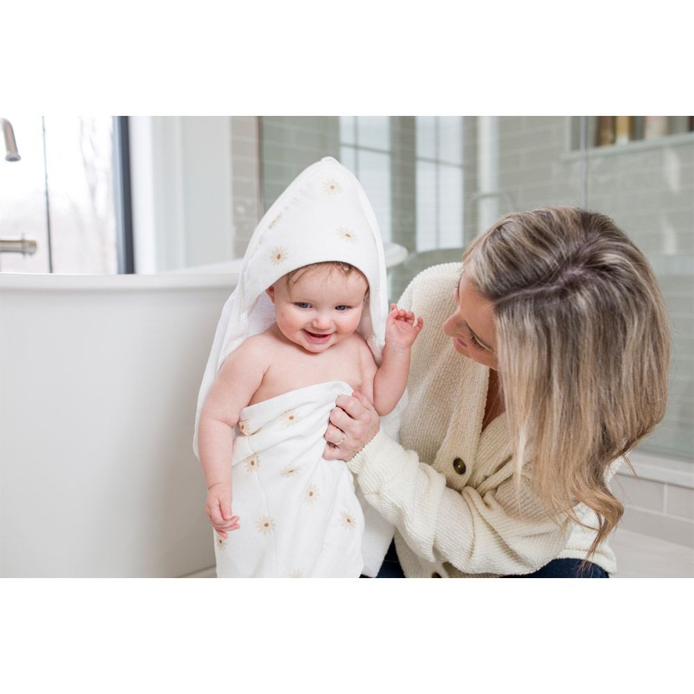 Lulujo - Hooded Towel - Daisies