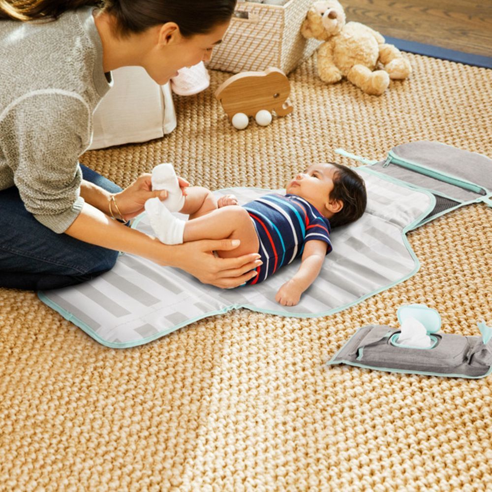 Munchkin - Antimicrobial Diaper Changing Kit