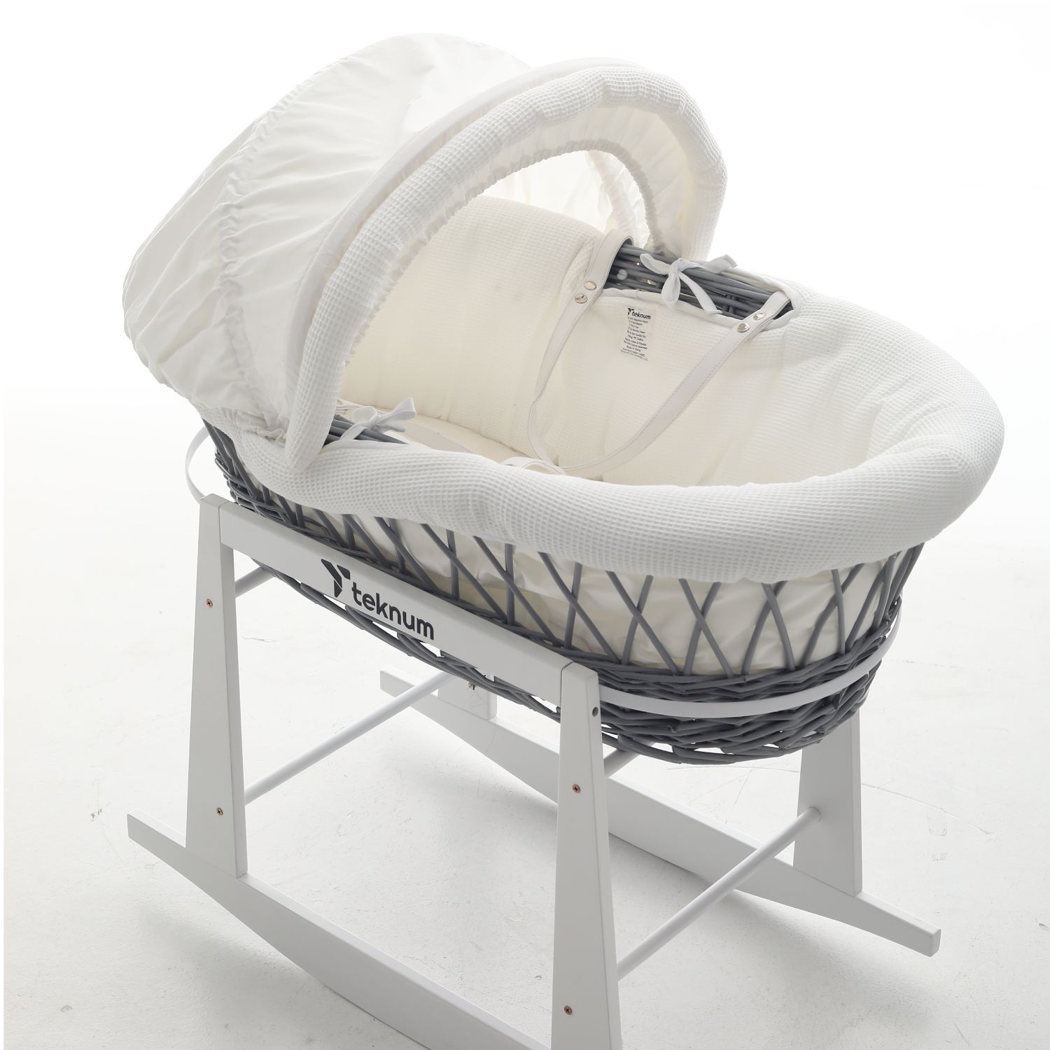 Teknum - Infant Wicker Moses Basket W/ Waffle Beddings - Grey