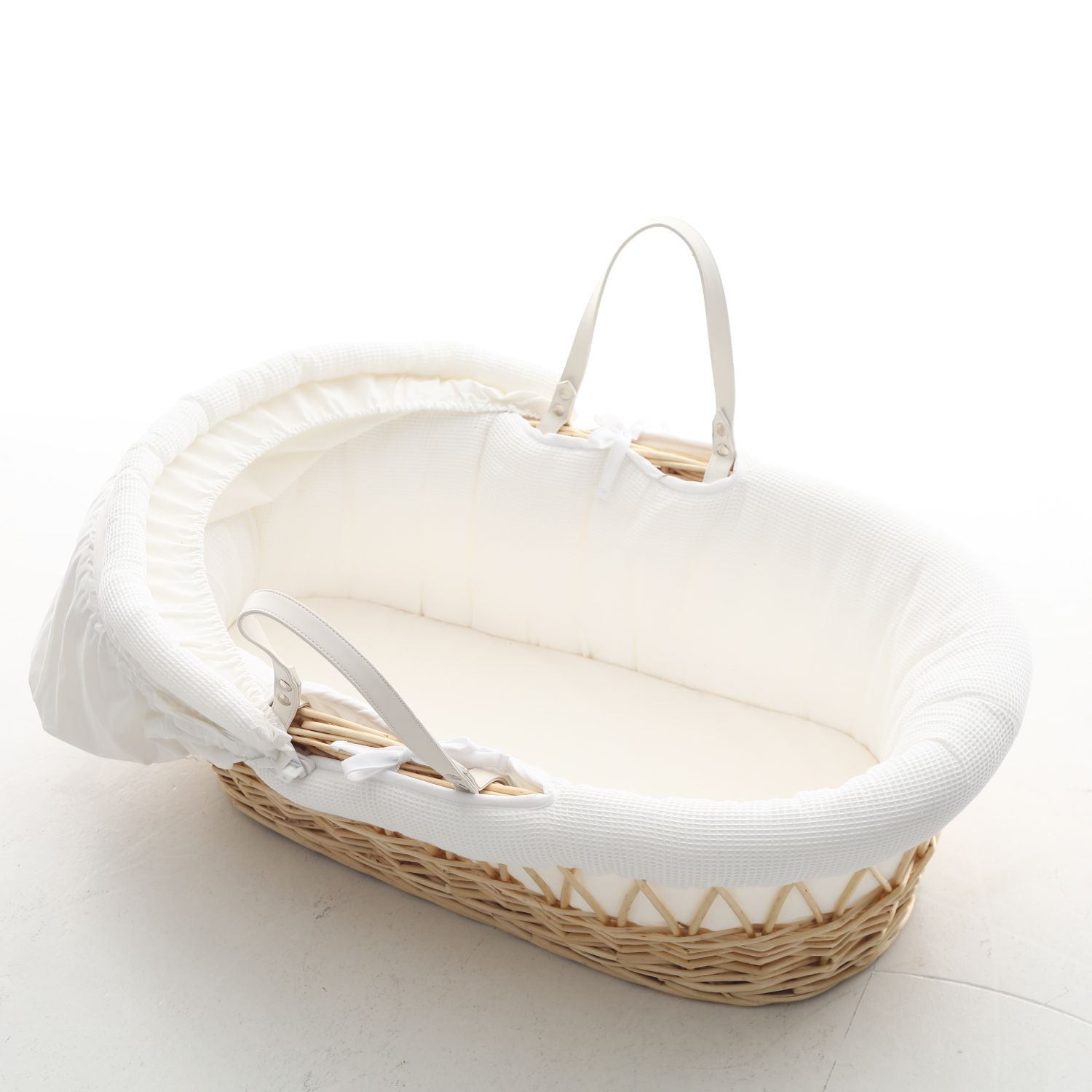 Teknum - Infant Wicker Moses Basket W/ Waffle Beddings - Brown