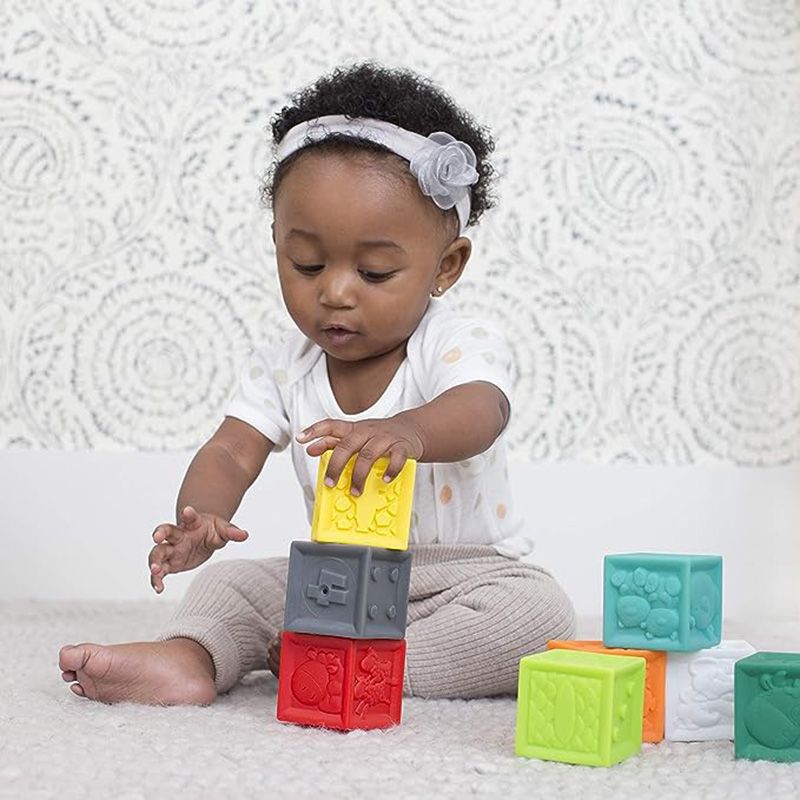 Infantino - Squeeze & Stack Block Set - 8pcs 