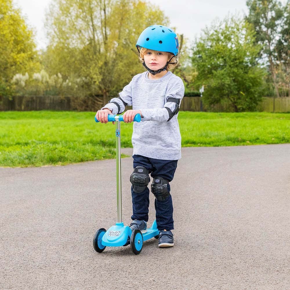 Xootz - Mini Tri Scooter - Blue