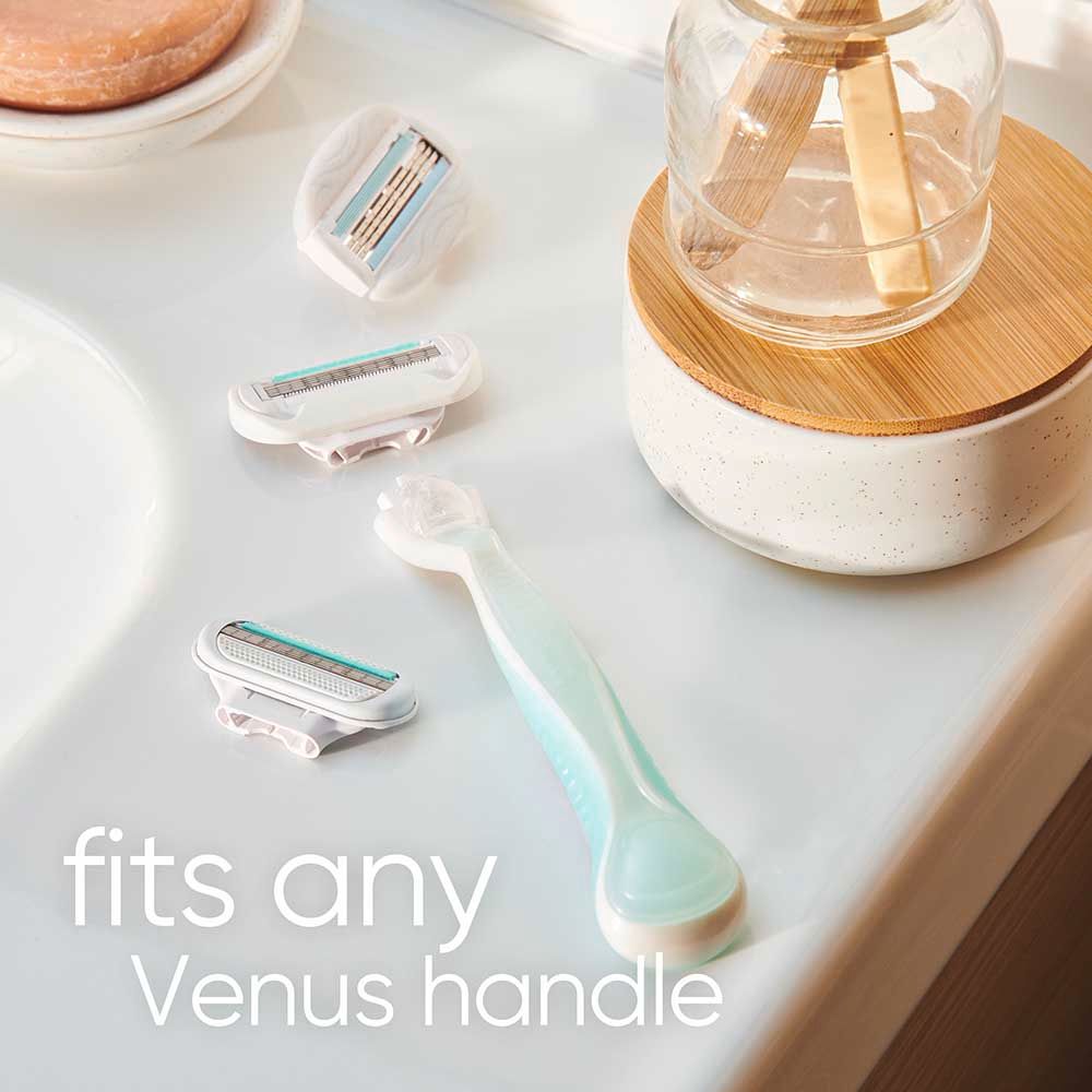 Venus - Deluxe Smooth Sensitive Razor with 2 Blade - Green