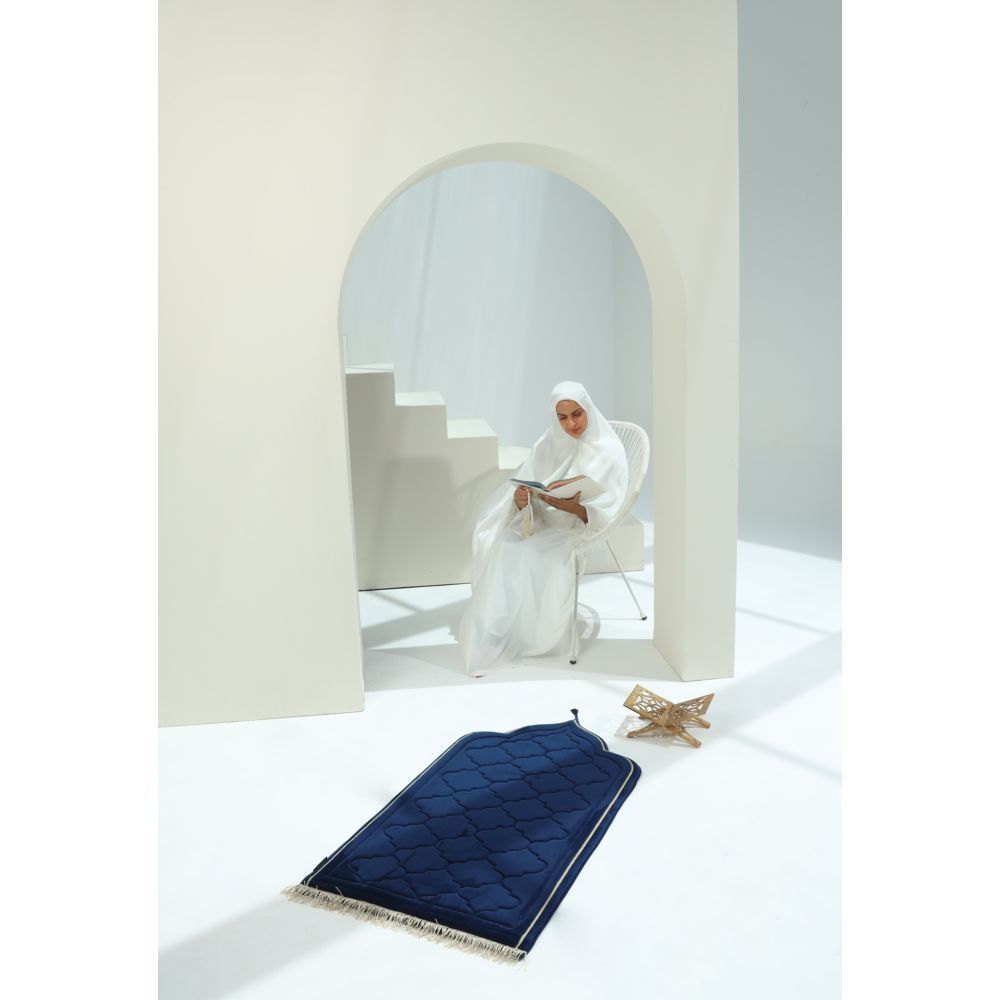 The Modest Company - Velvet Foam Prayer Mat - Royal Navy